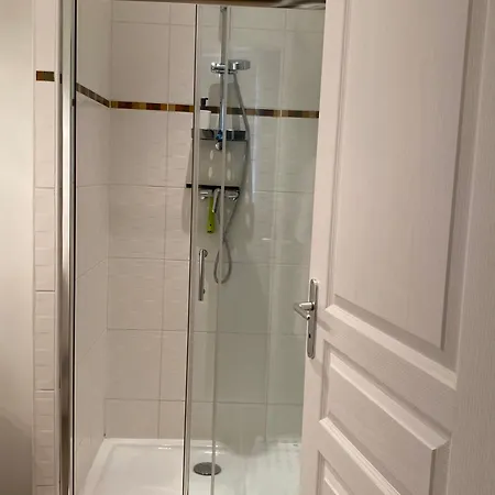 Apartament Ground Floor - Hauseman Building Close To Thermes *