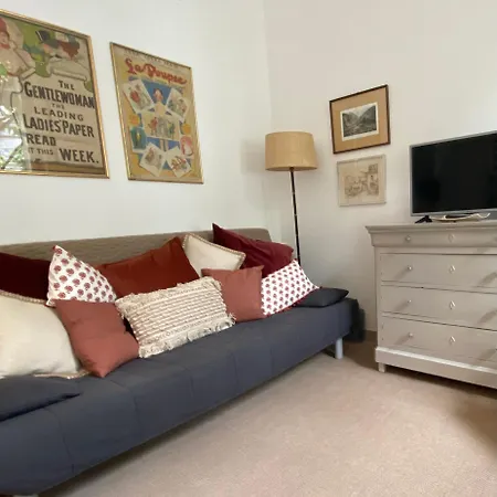 Ground Floor - Hauseman Building Close To Thermes Daire Bagnères-de-Luchon