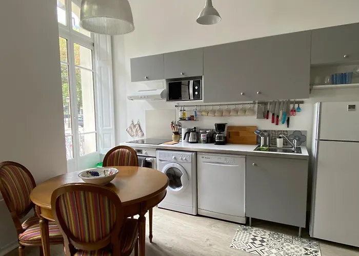 Διαμέρισμα Ground Floor - Hauseman Building Close To Thermes