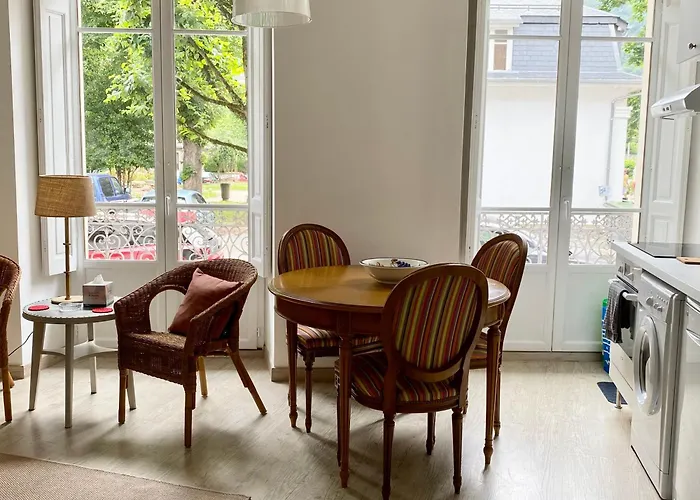 Ground Floor - Hauseman Building Close To Thermes Διαμέρισμα