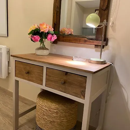 Ground Floor - Hauseman Building Close To Thermes Appartement *