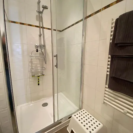 Ground Floor - Hauseman Building Close To Thermes